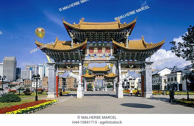 China, Asia, Kunming, Yunnan Province, town, Kunming, city, Jinma Biji Square, archway, gates, gate, Golden horse gate