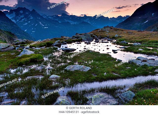 Susten Pass, Switzerland, Europe, canton, Bern, Bernese Oberland, pass, top of the pass, Meiental, Uri, morning mood, moor, rock, cliff