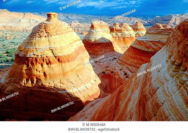 Northern Coyote Buttes, sandstone domes, red banded, USA, Arizona, Paria Canyon Vermillion Cliffs Wilderness Area, Jan 99