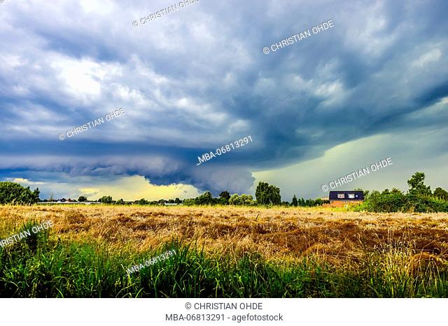 Germany, Hamburg, Kirchwerder, thunderclouds, storm