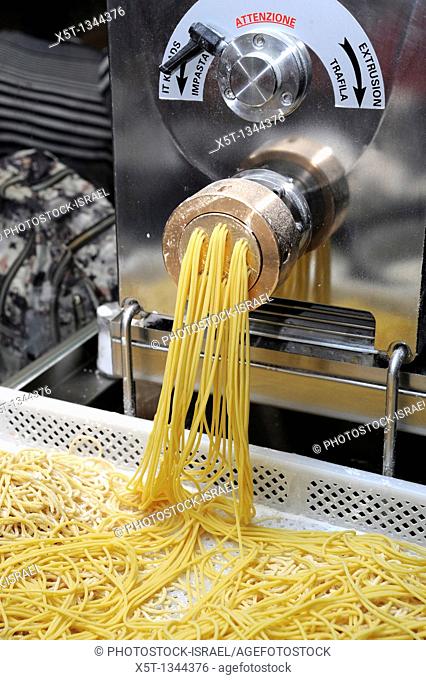 Making Fresh spaghetti