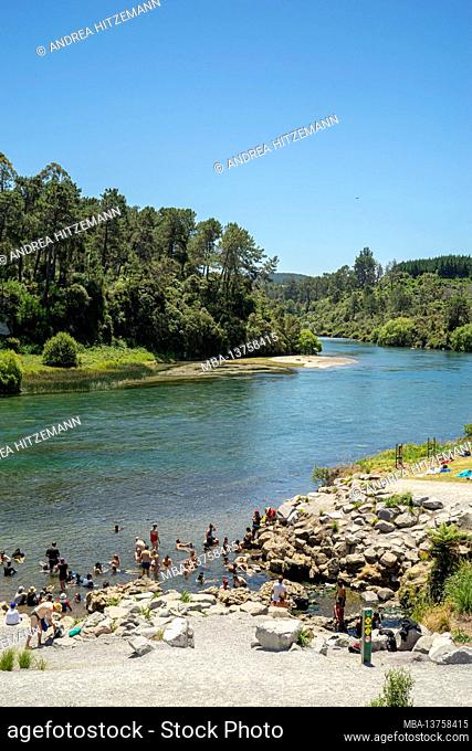 Hot springs on the Waikato River near Taupo, Taupo District, North Island, New Zealand
