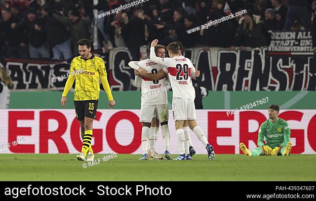 firo: 06.12.2023, football, soccer, DFB Cup, season 2023/2024, round of 16, VfB Stuttgart - BVB, Borussia Dortmund jubilation Stuttgart 2-0