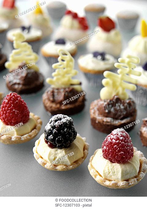 Assorted petit fours