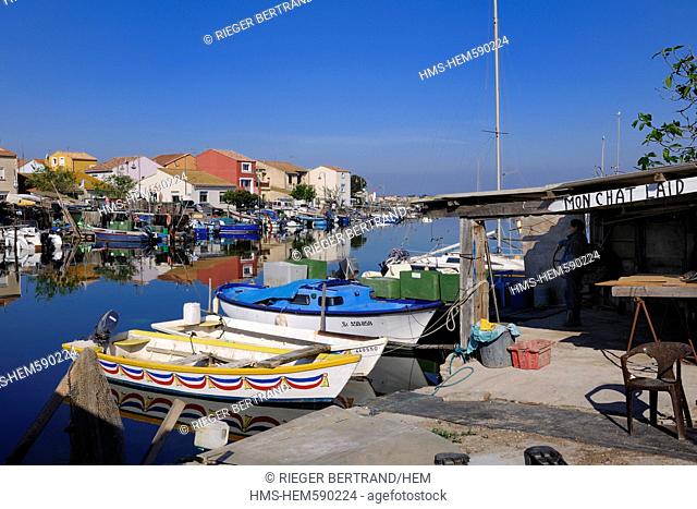 France, Herault, Sete, Pointe Courte District, village of fishermen opening onto the Etang de Thau, the harbour next to the Quai Georges Brassens
