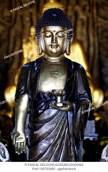Chua Ho Quoc pagoda. Bhai?ajyaguru : medicine Buddha statue. Phu Quoc. Vietnam. | usage worldwide. - Duong To/Phu Quoc/Vietnam