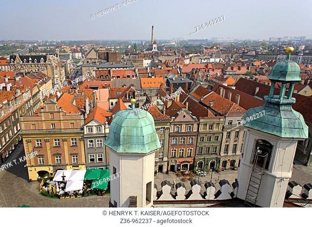 Old Market Square ond city of Poznan, Poland, Europe