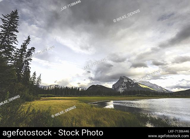 Banff National Park, Vermillion Lakes, Sanson Peak, Sulfur Mountain near Banff in Alberta, Canada