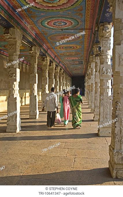 INDIA, Tamil Nadu, Madurai, Sri Meenakshi Hindu Temple 1560, colonnade around Golden Lotus Tank
