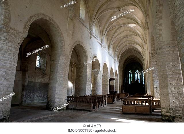 France, Franche Comte, Baumes Les Messieurs, Saint Peter abbey, nave and aisle