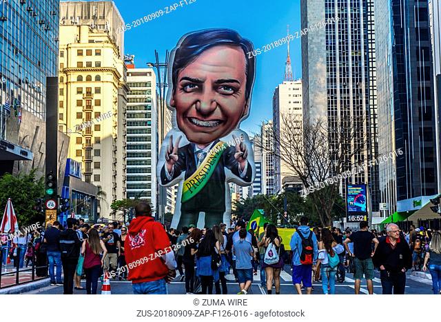 September 9, 2018 - SãO Paulo, São Paulo, Brazil - SAO PAULO SP, SP 09/09/2018 BRAZIL-BOLSONARO-SUPPORTERS-DEMO:Supporters of Brazilian right-wing presidential...