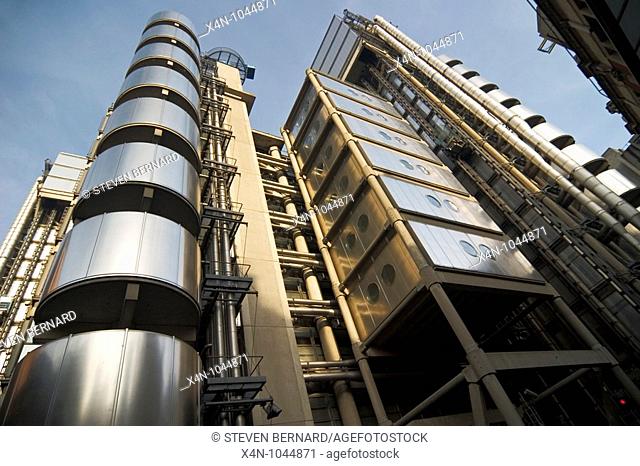 Lloyds of London stunning headquarters at One Lime Street, London