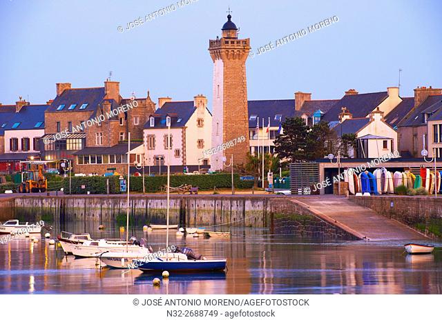 Roscoff, Lighthouse, Harbour, Finisterre, Bretagne, Brittany, Morlaix distict, France