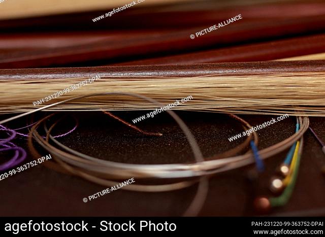20 December 2023, Saxony-Anhalt, Wernigerode: View of a decommissioned violin bow. Master violin maker Matthias Vorbrodt is the only one of his kind in the Harz...