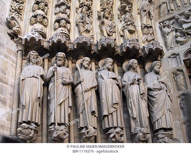 Statues of saints, detail of the gothic entrance portal of the Notre Dame de Paris cathedral, Paris, France, Europe