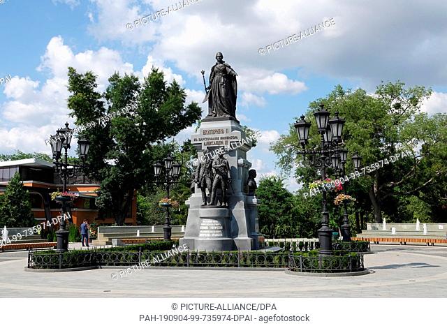 25 July 2019, Russia, Simferopol: In a city park there is a monument to Catherine the Great. Under it, the Crimea experienced its Russian heyday in the 18th...