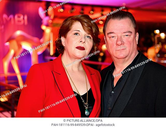 16 November 2018, Berlin: Peter Kurth and Susanne Boewe at the pre-reception of the 70th Bambi Media Prize in the Stage Theater