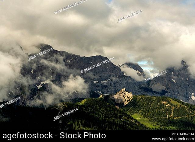 The Rappenklammspitze in late summer, the Karwendel mountains in the background