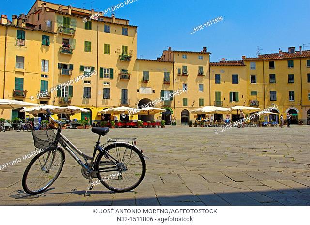 Lucca, Anfiteatro square, Piazza Anfiteatro, Tuscany, Italy
