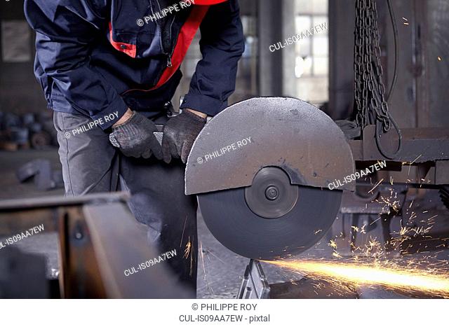 Working in cast iron foundry