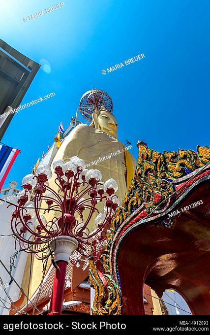 Luang Pho Tho, 32 m high Buddha statue, Wat Intharawihan, Bangkok, Thailand, Asia