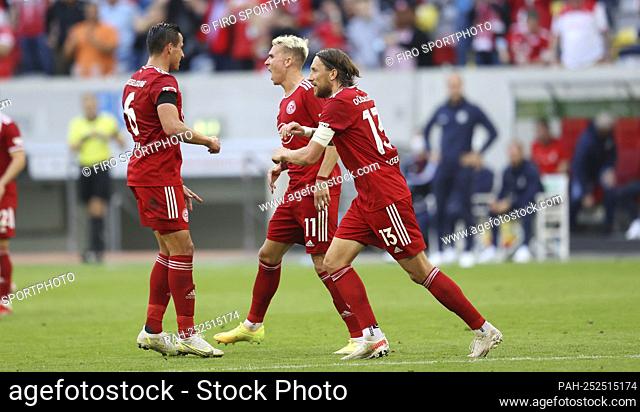 firo: 20.08.2021 Fuvuball: Soccer: 2nd Bundesliga season 2021/22 Fortuna Dvºsseldorf, Duesseldorf - Holstein Kiel jubilation goal for 1: 1 equalization: left to...
