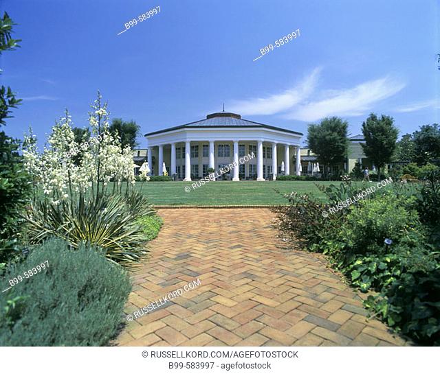 Pavillion, Daniel Stowe Garden, Belmont, Charlotte, North Carolina, Usa
