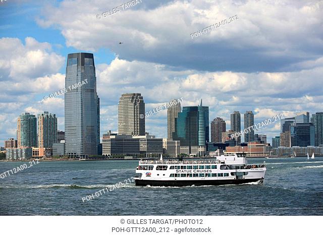 usa, etat de New York, New York City, Manhattan, financial district, pointe de Manhattan, ferry pour Staten Island, buildings, baie, bateaux