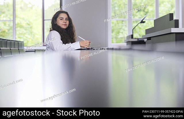 21 June 2023, Lower Saxony, Hanover: Adela Poteri sits in the mathematics lecture at Leibniz University in Hanover. The highly gifted 13-year-old actually goes...
