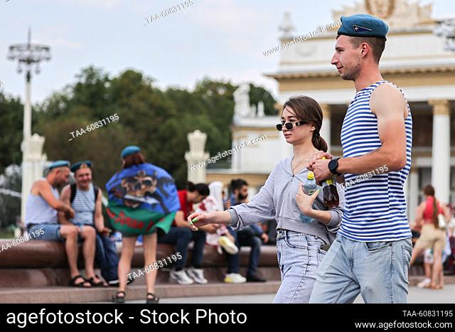RUSSIA, MOSCOW - AUGUST 2, 2023: Former Airborne Forces servicemen and family members are seen in VDNKh during celebrations on Russia's Paratroopers Day
