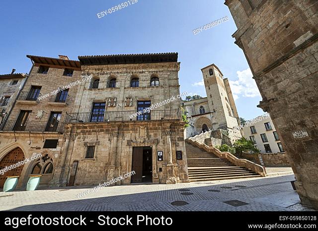 Palace of Justice and San Pedro de la Rua church, Estella (Lizarra), Navarra, España. way of st james