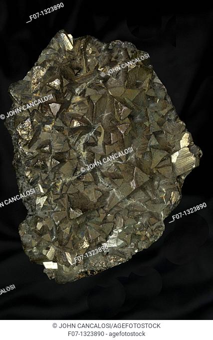Tetrahedrite - Casapalca - Lima Dept - Peru- Copper Iron antimony arsenic sulfide - the most economically important sulfosalt - An important ore of copper