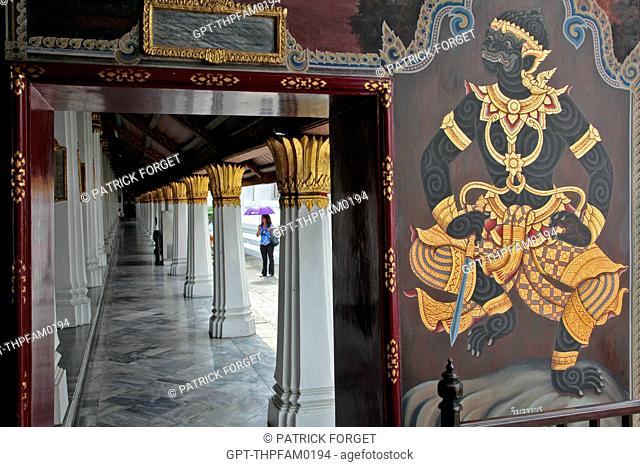 MURAL IN THE RAMAKIEN GALLERY MADE UP OF 178 DIFFERENT PANELS, WAT PHRA KEO OR THE TEMPLE OF THE EMERALD BUDDHA, ROYAL CITY OF BANGKOK, THAILAND, ASIA