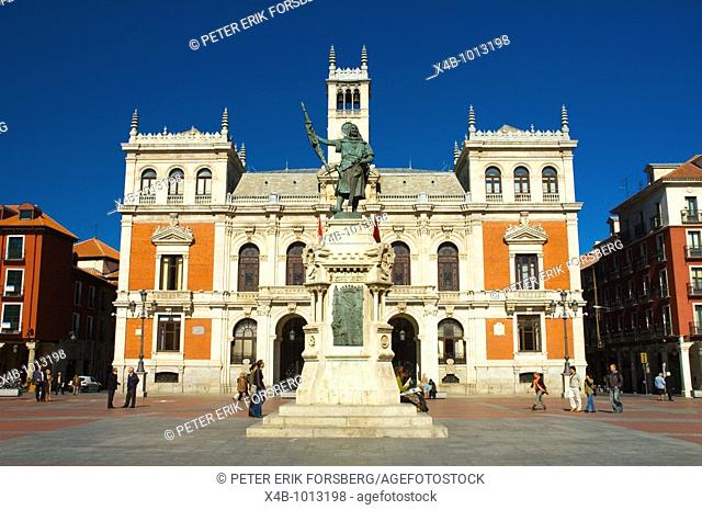 Statue of Count Anzures Plaza Mayor main square Valladolid Castile and Leon Spain Europe