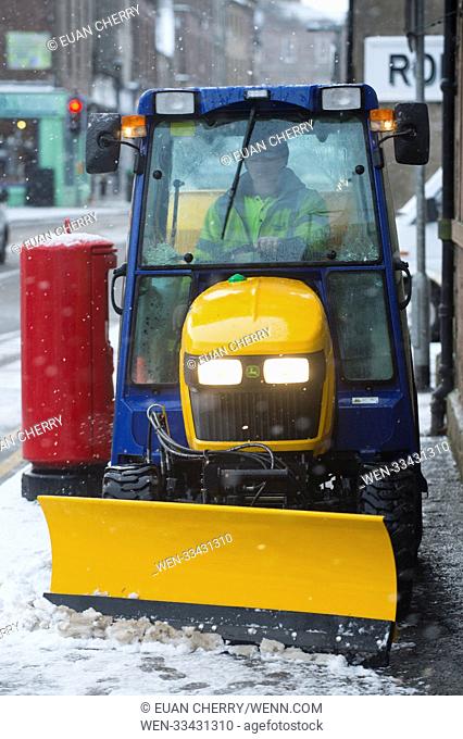 Northern Scotland is hit by snow fall and below freezing temperatures as snow arrives as far south as Montrose Featuring: people in Montrose Where: Montrose