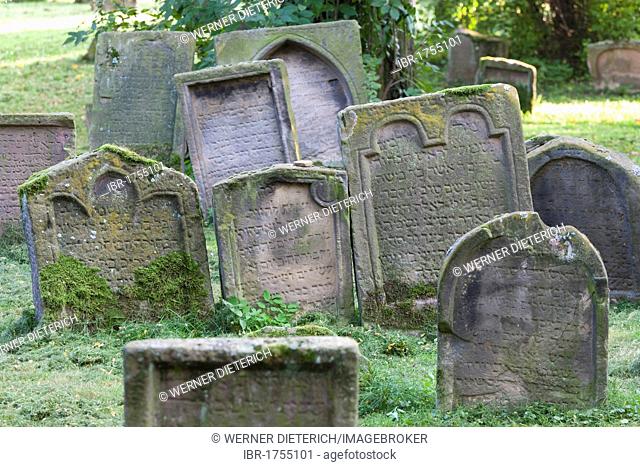Graves, Heiliger Sand Jewish Cemetery, the oldest Jewish cemetery in Europe, Worms, Rhineland-Palatinate, Germany, Europe