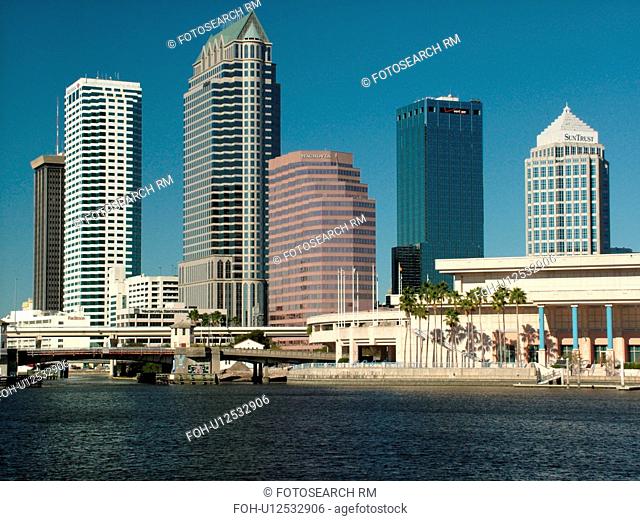 Tampa, FL, Florida, Tampa Bay, Garrison Channel, downtown skyline