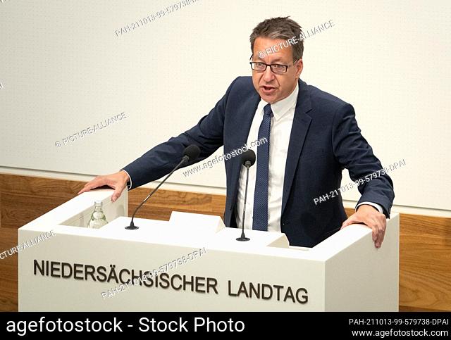 13 October 2021, Lower Saxony, Hanover: Stefan Birkner, Lower Saxony's FDP parliamentary party leader, speaks in the Lower Saxony state parliament