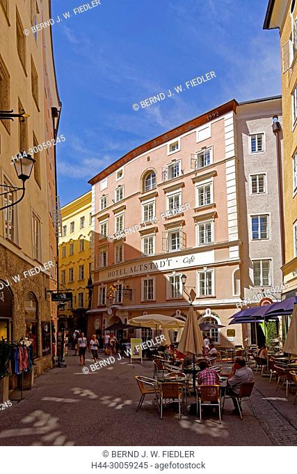 Austria, Salzburg, Salzburg, Jew's lane, street scene, historically, tourism, place of interest, building, architecture, catering trade, restaurant, person