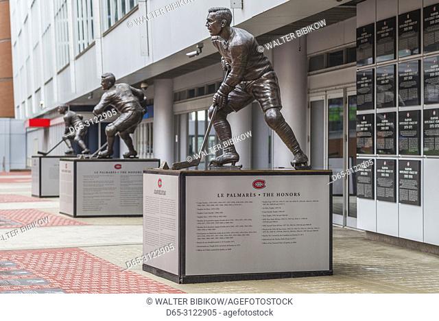 Canada, Quebec, Montreal, Bell Centre, arena of the Montreal Canadiens Hockey Team, statue of Jean Belliveau, hockey legend