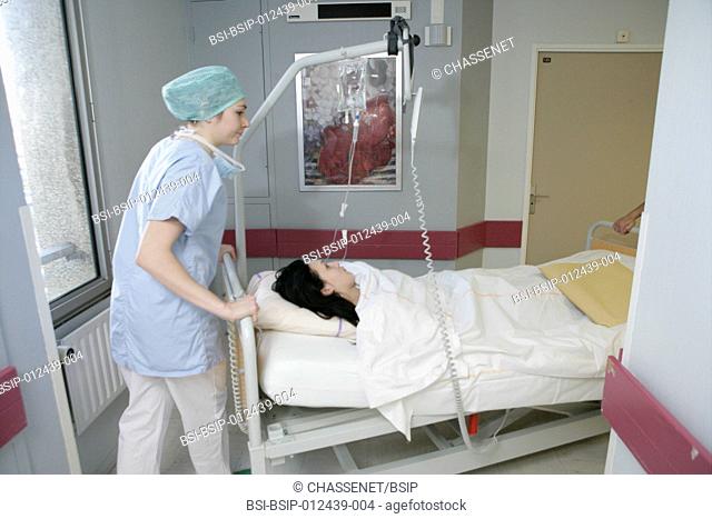Photo essay at the department of gynecology/obstetric at the Rouen hospital, France