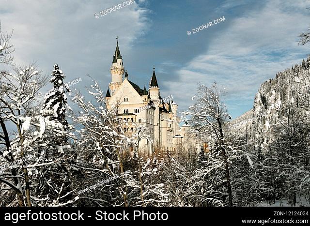 Winter in Bavaria - Schwangau - Neuschwanstein Castle. Winter in Bayern - Schwangau - Schloss Neuschwanstein