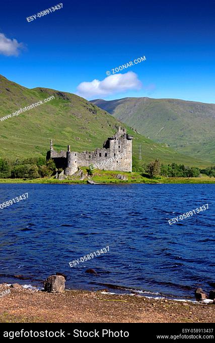 Loch Awe with Kilchurn Castle, Scottish Highlands, Argyll and Bute, Scotland