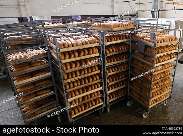 RUSSIA, ZAPOROZHYE REGION - DECEMBER 19, 2023: Bread racks ready to be sent to stores are pictured at the Berdyansk Bakery in the city of Berdyansk