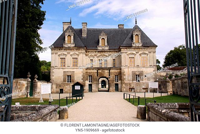 Tonw of France, Burgundy, Yonne, Tanlay, view of the castle