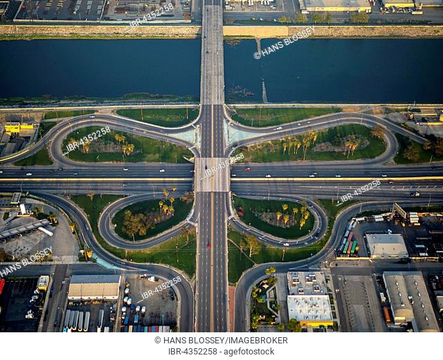 motorway junction Interstate 710 W Anaheim Street, cloverleaf intersection, Long Beach, Los Angeles County, California, USA