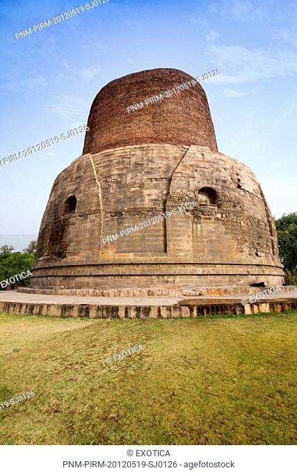 Buddhist Stupa, Dhamek Stupa, Sarnath, Varanasi, Uttar Pradesh, India
