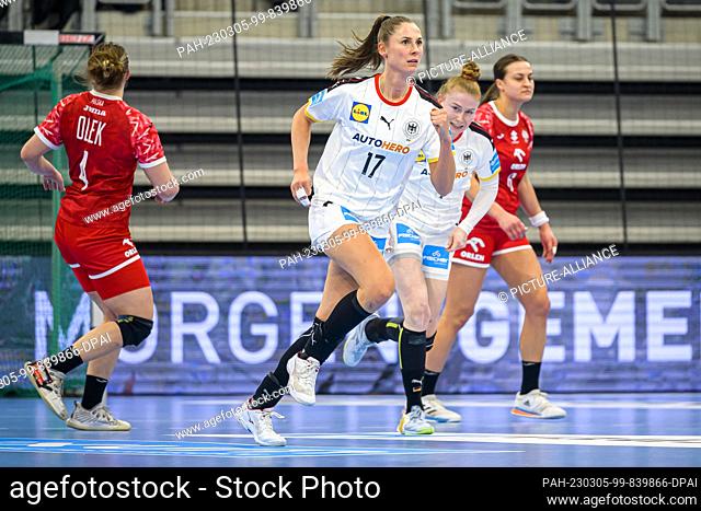 05 March 2023, Baden-Württemberg, Heidelberg: Handball, women: International match, Germany - Poland. Alicia Stolle from Germany cheers after scoring a goal