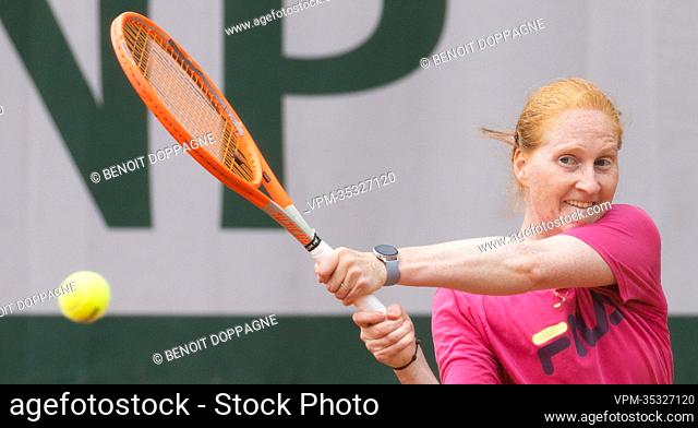 Belgian Alison Van Uytvanck pictured during a training session ahead of the Roland Garros French Open tennis tournament, in Paris, France, Friday 20 May 2022