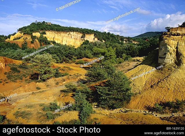 Rocks near Rustrel, Ochre, Luberon, South of France, Europe